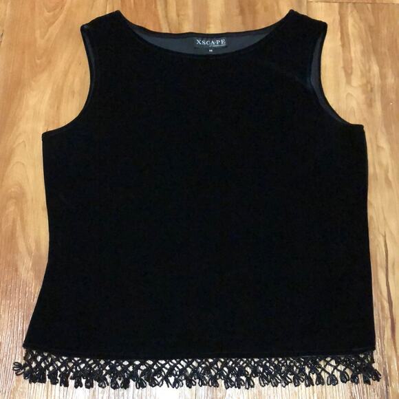 Xscape Black Velvet Top Size Medium - Picture 1 of 4